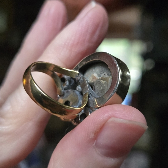 Ammonite fossil & garnet sterling Ring sz6 - Picture 6 of 7